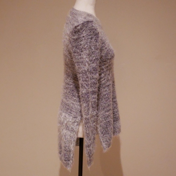 BCBG Gray Marled Fuzzy Hi Lo Sweater Size Small - Picture 2 of 3